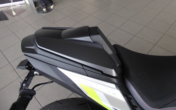 Umgebautes Motorrad Suzuki GSX-S1000 von Reimo-Reinhard Motorrad GmbH - Bild 5 Umgebautes Motorrad Suzuki GSX-S1000 von Reimo-Reinhard Motorrad GmbH - Bild 5