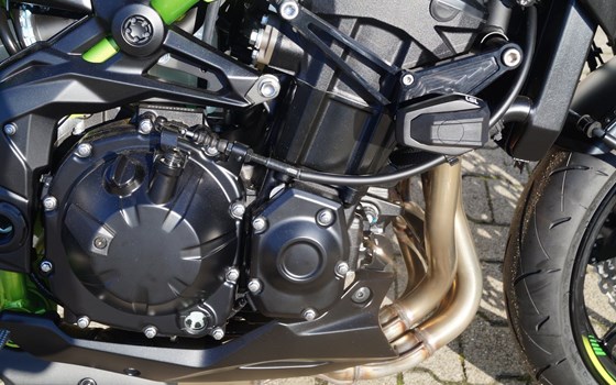 Umgebautes Motorrad Kawasaki Z900 von Rolf Berentelg GmbH & Co.KG - Bild 4 Umgebautes Motorrad Kawasaki Z900 von Rolf Berentelg GmbH & Co.KG - Bild 4