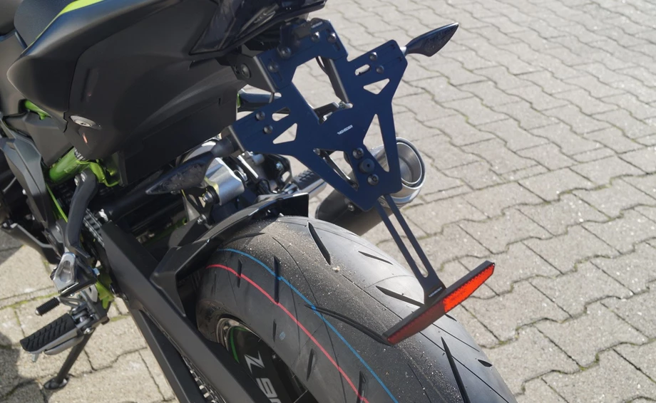 Umbgebautes Motorrad Kawasaki Z900 Bild 6: Umbgebautes Motorrad Kawasaki Z900