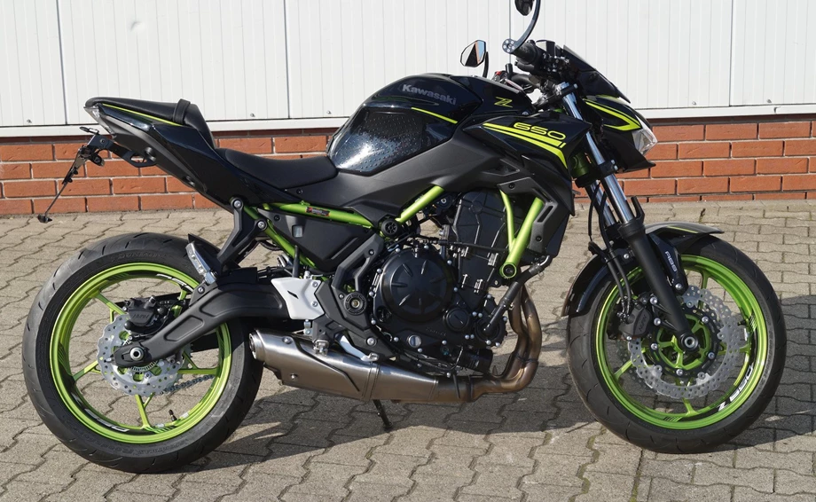 Umbgebautes Motorrad Kawasaki Z650 Bild 2: Umbgebautes Motorrad Kawasaki Z650