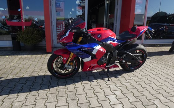 Umgebautes Motorrad Honda CBR1000RR-R Fireblade SP von Motorrad Bolte - Bild 27