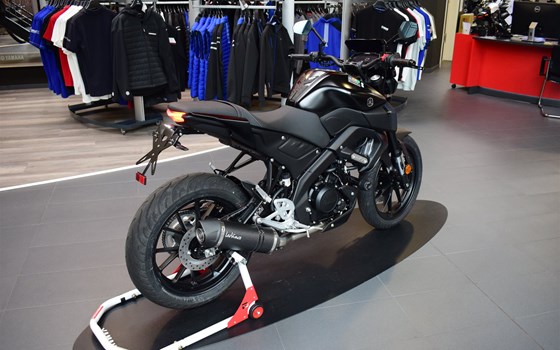 Umgebautes Motorrad Yamaha MT-125 von Zweiradzentrum Rhein-Ruhr West GmbH - Bild 5 Umgebautes Motorrad Yamaha MT-125 von Zweiradzentrum Rhein-Ruhr West GmbH - Bild 5