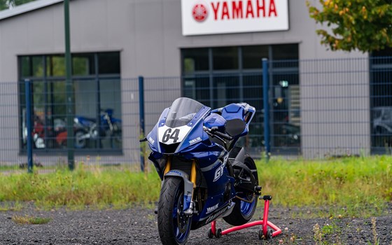 Umgebautes Motorrad Yamaha R6 RACE von Zweiradsport Meine - Bild 3 Umgebautes Motorrad Yamaha R6 RACE von Zweiradsport Meine - Bild 3