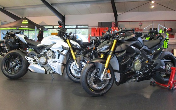 Umgebautes Motorrad Ducati Streetfighter V4 S von Team Wahlers GmbH - Bild 24 Umgebautes Motorrad Ducati Streetfighter V4 S von Team Wahlers GmbH - Bild 24