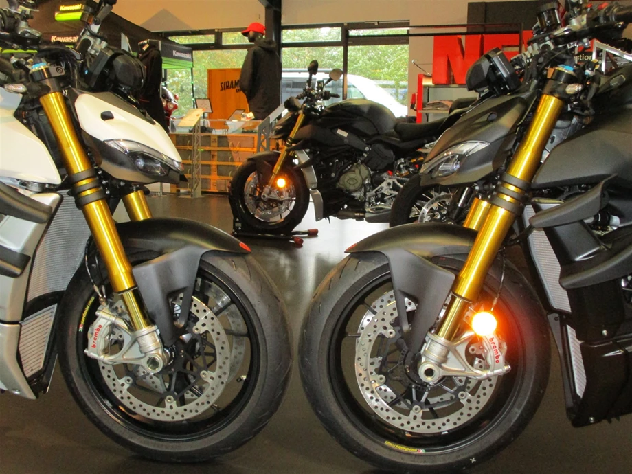 Umbgebautes Motorrad Ducati Streetfighter V4 S Bild 26: Umbgebautes Motorrad Ducati Streetfighter V4 S