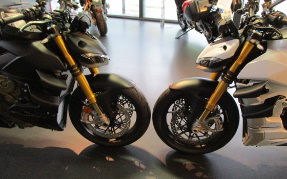 Umgebautes Motorrad Ducati Streetfighter V4 S von Team Wahlers GmbH - Bild 30 Umgebautes Motorrad Ducati Streetfighter V4 S von Team Wahlers GmbH - Bild 30