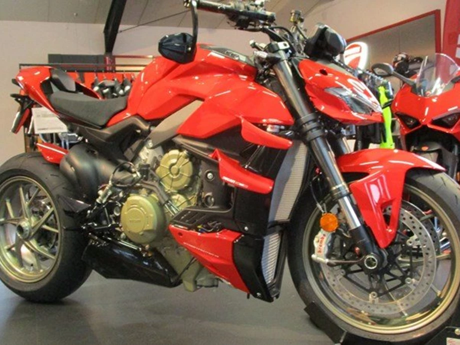 Umbgebautes Motorrad Ducati Streetfighter V4 S Bild 7: Umbgebautes Motorrad Ducati Streetfighter V4 S