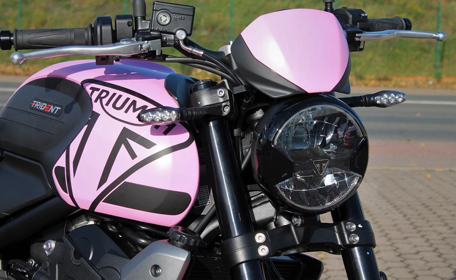 Umbgebautes Motorrad Triumph Trident 660 Bild 7: Umbgebautes Motorrad Triumph Trident 660