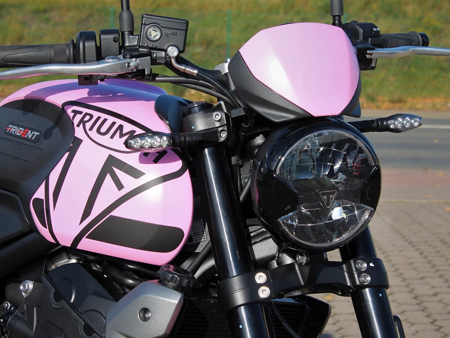 Umbgebautes Motorrad Triumph Trident 660 Bild 7: Umbgebautes Motorrad Triumph Trident 660