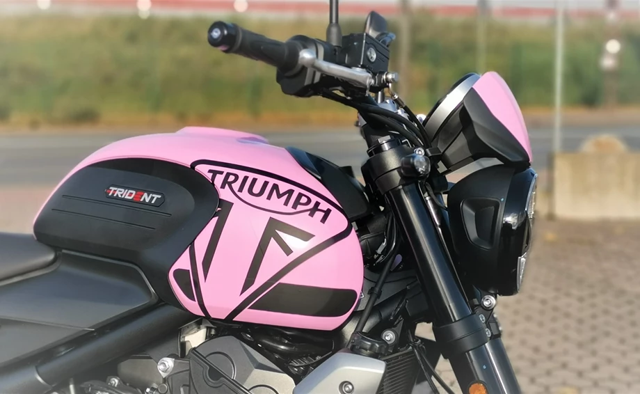 Umbgebautes Motorrad Triumph Trident 660 Bild 9: Umbgebautes Motorrad Triumph Trident 660
