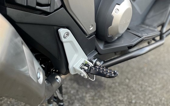 Umgebautes Motorrad Honda X-ADV von Direct Performance - Bild 4 Umgebautes Motorrad Honda X-ADV von Direct Performance - Bild 4