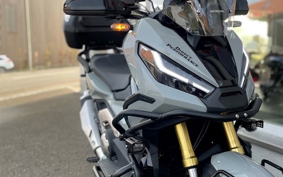 Umgebautes Motorrad Honda X-ADV von Direct Performance - Bild 6 Umgebautes Motorrad Honda X-ADV von Direct Performance - Bild 6