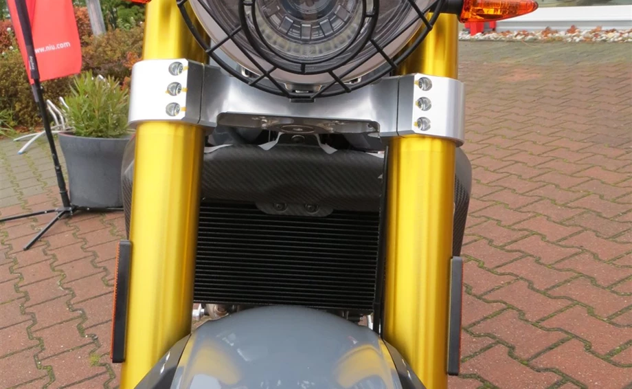 Umbgebautes Motorrad Fantic Caballero Deluxe 125 Bild 7: Umbgebautes Motorrad Fantic Caballero Deluxe 125