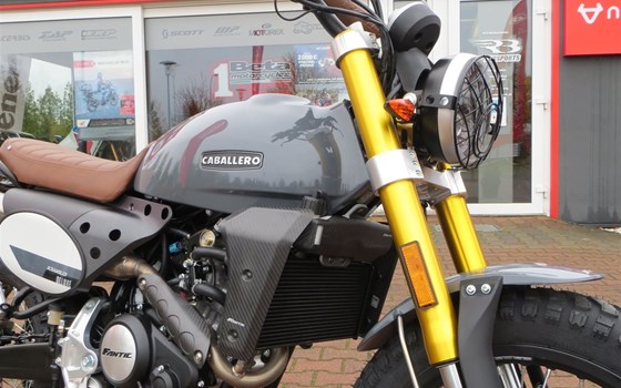 Umgebautes Motorrad Fantic Caballero Deluxe 125 von RB-Motorsports Bike & Car Service Ronny Bloch - Bild 2 Umgebautes Motorrad Fantic Caballero Deluxe 125 von RB-Motorsports Bike & Car Service Ronny Bloch - Bild 2