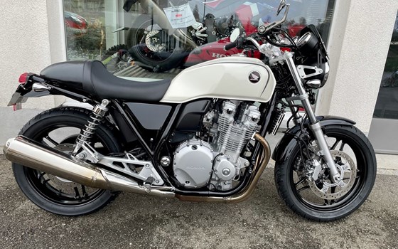 Umgebautes Motorrad Honda CB1100 EX von Direct Performance - Bild 5 Umgebautes Motorrad Honda CB1100 EX von Direct Performance - Bild 5