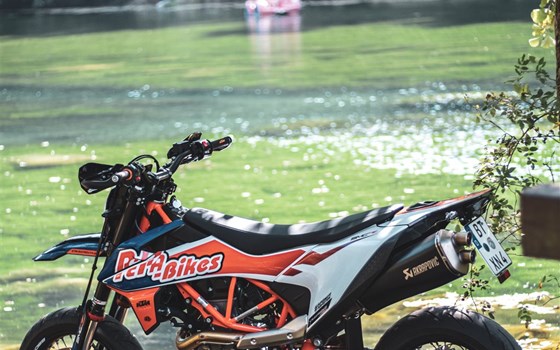 Umgebautes Motorrad KTM 690 SMC R von PEPA-BIKES e.K. Inh. Martin Petzold - Bild 3 Umgebautes Motorrad KTM 690 SMC R von PEPA-BIKES e.K. Inh. Martin Petzold - Bild 3