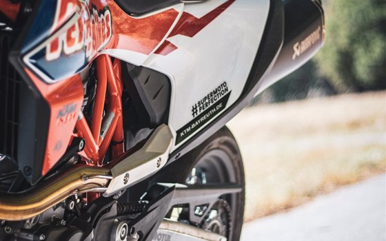 Umgebautes Motorrad KTM 690 SMC R von PEPA-BIKES e.K. Inh. Martin Petzold - Bild 9 Umgebautes Motorrad KTM 690 SMC R von PEPA-BIKES e.K. Inh. Martin Petzold - Bild 9