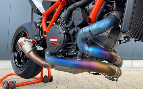 Umgebautes Motorrad KTM 1290 Super Duke R von PEPA-BIKES e.K. Inh. Martin Petzold - Bild 9 Umgebautes Motorrad KTM 1290 Super Duke R von PEPA-BIKES e.K. Inh. Martin Petzold - Bild 9