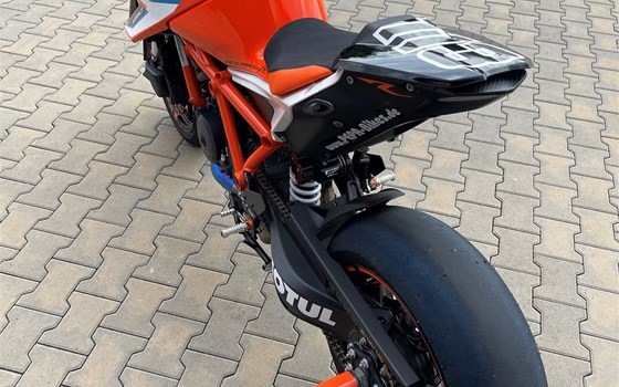 Umgebautes Motorrad KTM 1290 Super Duke R von PEPA-BIKES e.K. Inh. Martin Petzold - Bild 13 Umgebautes Motorrad KTM 1290 Super Duke R von PEPA-BIKES e.K. Inh. Martin Petzold - Bild 13