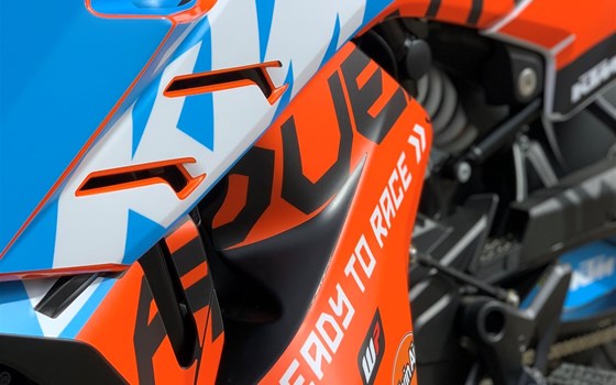 Umgebautes Motorrad KTM 790 Adventure von PEPA-BIKES e.K. Inh. Martin Petzold - Bild 5 Umgebautes Motorrad KTM 790 Adventure von PEPA-BIKES e.K. Inh. Martin Petzold - Bild 5