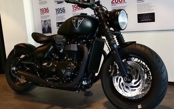 Umgebautes Motorrad Triumph Bonneville Bobber von Promotec GmbH - Bild 2 Umgebautes Motorrad Triumph Bonneville Bobber von Promotec GmbH - Bild 2