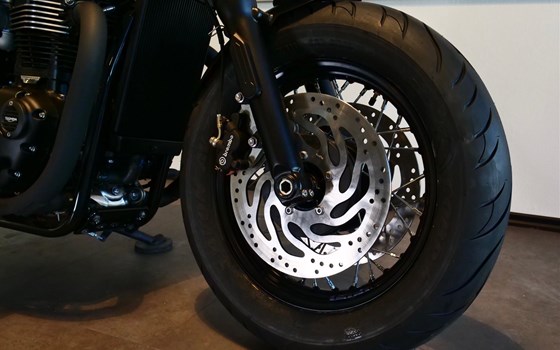 Umgebautes Motorrad Triumph Bonneville Bobber von Promotec GmbH - Bild 7 Umgebautes Motorrad Triumph Bonneville Bobber von Promotec GmbH - Bild 7