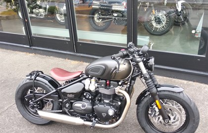 Triumph Bonneville Bobber Custom Bike Triumph Bonneville Bobber Custom Bike