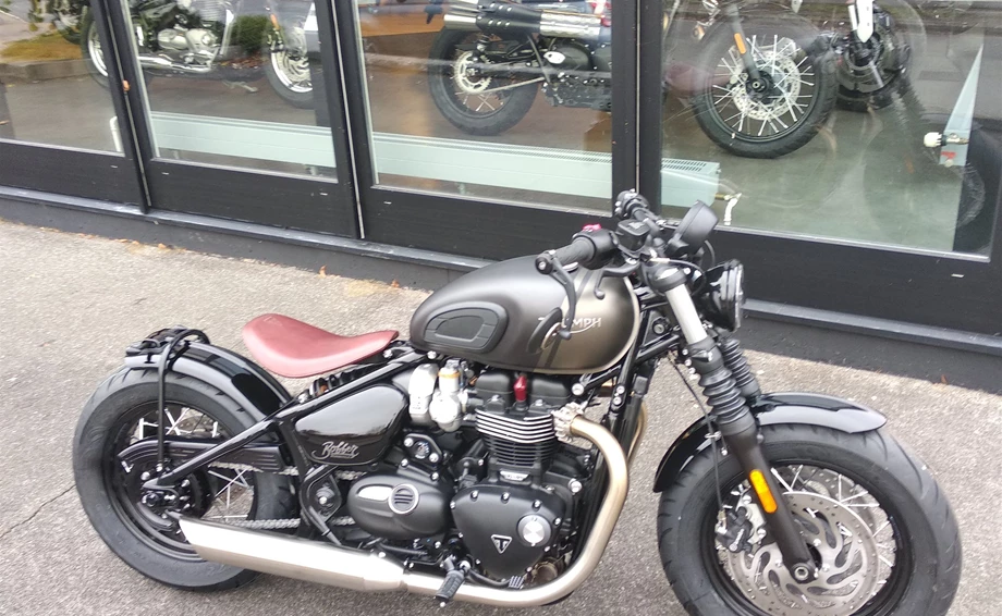 Umbgebautes Motorrad Triumph Bonneville Bobber Bild 1: Umbgebautes Motorrad Triumph Bonneville Bobber