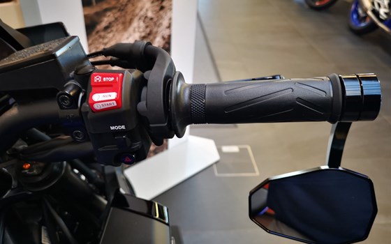 Umgebautes Motorrad Yamaha MT-10 von Zweiradsport Meine - Bild 10