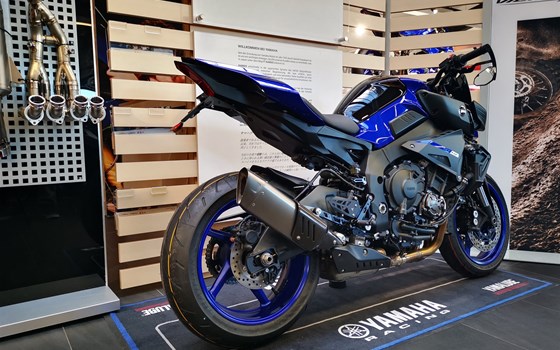 Umgebautes Motorrad Yamaha MT-10 von Zweiradsport Meine - Bild 2