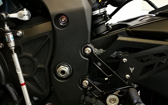 Umgebautes Motorrad Yamaha MT-10 von Zweiradsport Meine - Bild 20