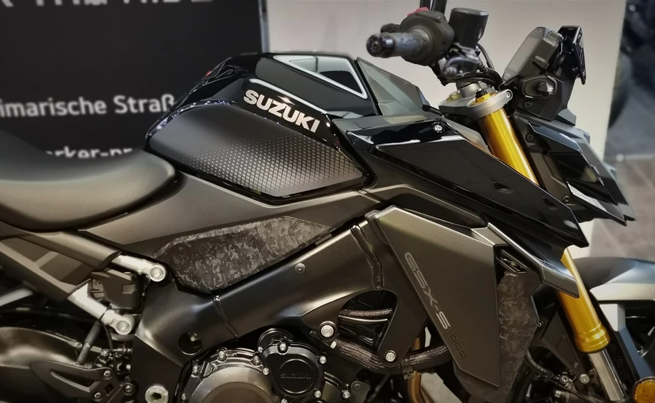Umbgebautes Motorrad Suzuki GSX-S1000 Street Performance Bild 11: Umbgebautes Motorrad Suzuki GSX-S1000 Street Performance