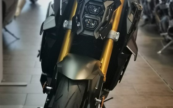 Umgebautes Motorrad Suzuki GSX-S1000 Street Performance von Stärker-Profil GmbH - Bild 4 Umgebautes Motorrad Suzuki GSX-S1000 Street Performance von Stärker-Profil GmbH - Bild 4