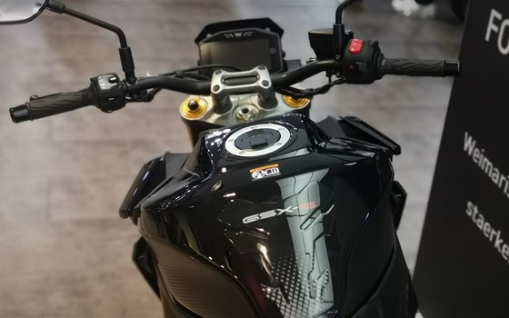 Umgebautes Motorrad Suzuki GSX-S1000 Street Performance von Stärker-Profil GmbH - Bild 6 Umgebautes Motorrad Suzuki GSX-S1000 Street Performance von Stärker-Profil GmbH - Bild 6