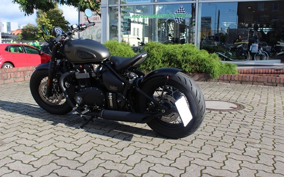 Umgebautes Motorrad Triumph Bonneville Bobber Black von Marios Motorrad-Shop GmbH - Bild 2 Umgebautes Motorrad Triumph Bonneville Bobber Black von Marios Motorrad-Shop GmbH - Bild 2