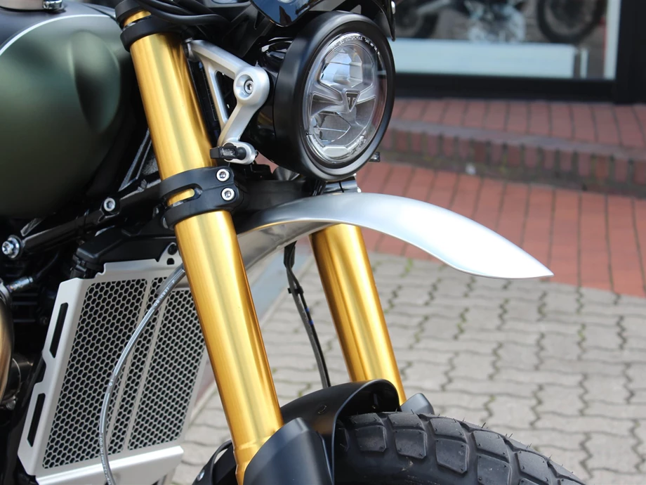 Umbgebautes Motorrad Triumph Scrambler 1200 XC Bild 2: Umbgebautes Motorrad Triumph Scrambler 1200 XC