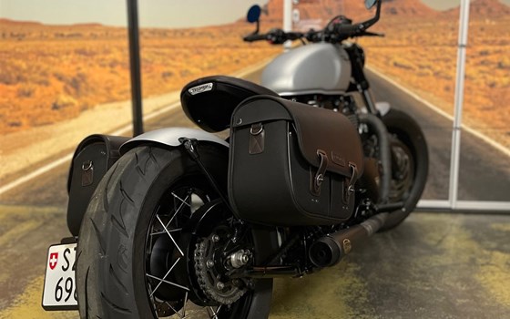 Umgebautes Motorrad Triumph Bonneville Bobber Black von Pat-Bikes AG - Bild 6 Umgebautes Motorrad Triumph Bonneville Bobber Black von Pat-Bikes AG - Bild 6