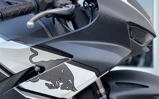 Umgebautes Motorrad Honda CBR1000RR-R Fireblade von Direct Performance - Bild 4 Umgebautes Motorrad Honda CBR1000RR-R Fireblade von Direct Performance - Bild 4