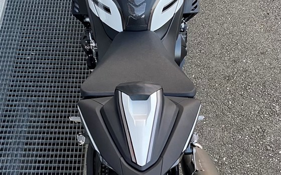 Umgebautes Motorrad Honda CBR1000RR-R Fireblade von Direct Performance - Bild 6 Umgebautes Motorrad Honda CBR1000RR-R Fireblade von Direct Performance - Bild 6