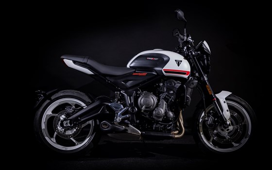 Umgebautes Motorrad Triumph Trident 660 von Triumph Emsland - Hertrampf Racing - Bild 7 Umgebautes Motorrad Triumph Trident 660 von Triumph Emsland - Hertrampf Racing - Bild 7