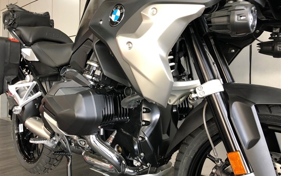 Umgebautes Motorrad BMW R 1250 GS von Moto-Technik Schmaus GmbH - Bild 8 Umgebautes Motorrad BMW R 1250 GS von Moto-Technik Schmaus GmbH - Bild 8