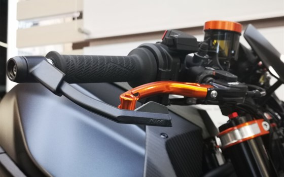 Umgebautes Motorrad KTM 1290 Super Duke R von Zweiradsport Meine - Bild 12