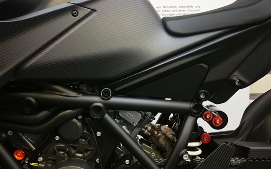 Umgebautes Motorrad KTM 1290 Super Duke R von Zweiradsport Meine - Bild 18