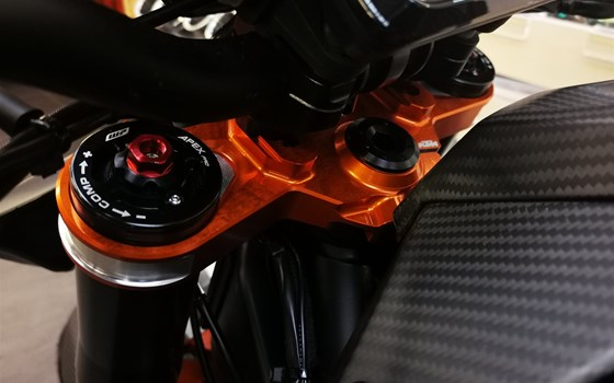 Umgebautes Motorrad KTM 1290 Super Duke R von Zweiradsport Meine - Bild 22