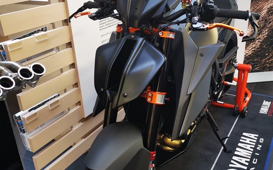 Umgebautes Motorrad KTM 1290 Super Duke R von Zweiradsport Meine - Bild 24