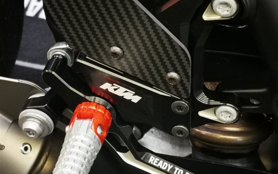 Umgebautes Motorrad KTM 1290 Super Duke R von Zweiradsport Meine - Bild 8