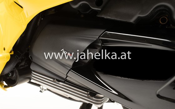 Umgebautes Motorrad Vespa GTS 300 hpe Super von Jahelka Zweirad GmbH - Bild 14 Umgebautes Motorrad Vespa GTS 300 hpe Super von Jahelka Zweirad GmbH - Bild 14