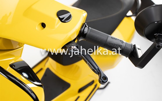Umgebautes Motorrad Vespa GTS 300 hpe Super von Jahelka Zweirad GmbH - Bild 16 Umgebautes Motorrad Vespa GTS 300 hpe Super von Jahelka Zweirad GmbH - Bild 16