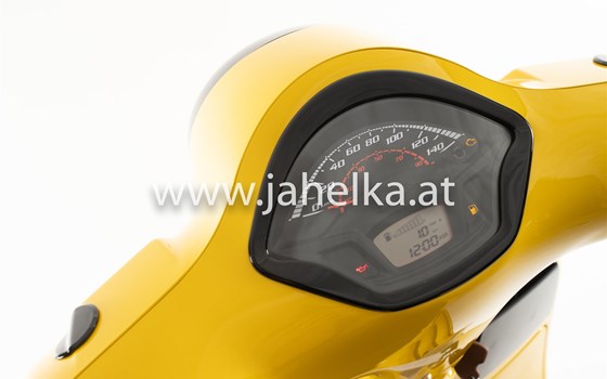 Umgebautes Motorrad Vespa GTS 300 hpe Super von Jahelka Zweirad GmbH - Bild 8 Umgebautes Motorrad Vespa GTS 300 hpe Super von Jahelka Zweirad GmbH - Bild 8