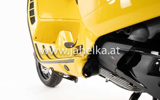 Umgebautes Motorrad Vespa GTS 300 hpe Super von Jahelka Zweirad GmbH - Bild 9 Umgebautes Motorrad Vespa GTS 300 hpe Super von Jahelka Zweirad GmbH - Bild 9